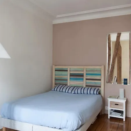 Spacious In The Heart Of Daire *